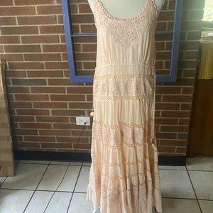 NWT LOVE SAM Tiered Ruffle Beaded Lace Crochet Cinch Waist Sleeveless Ma…